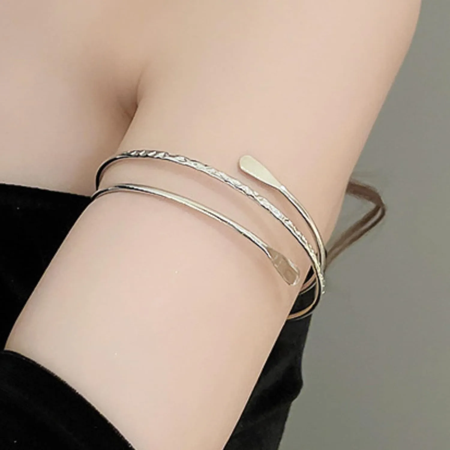 4PCS Arm Cuff for Women Upper Arm Cuff Jewelry Gold Bangles Bracelet Summer Beach Essentials
