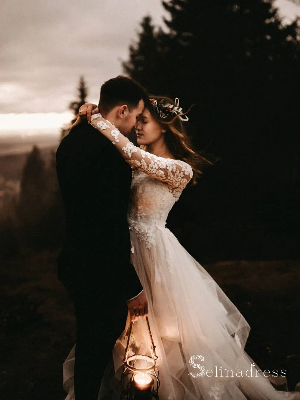 A-line Scoop Long Sleeve Applique Lace Wedding Dresses Rustic Wedding Gowns CBD091