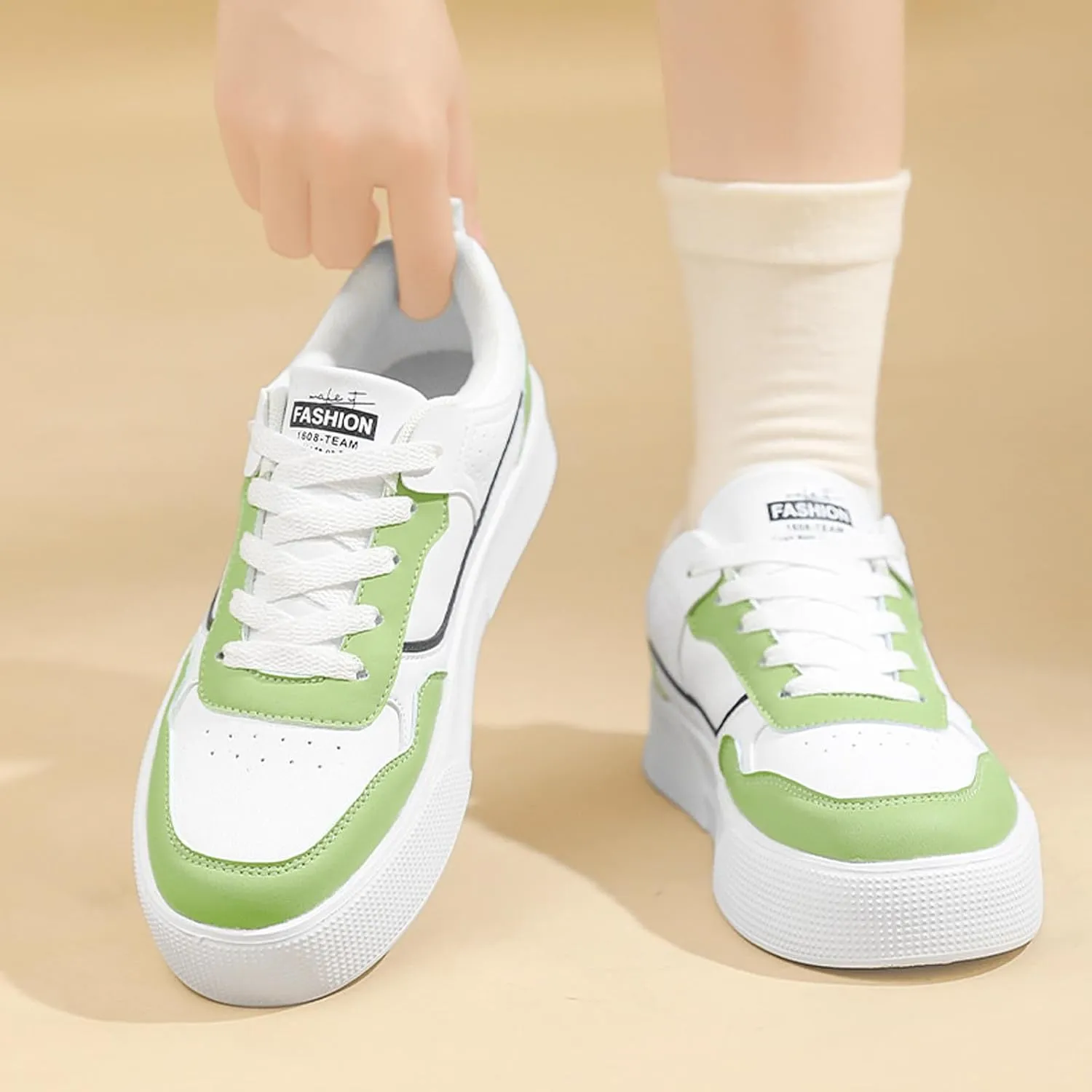 Aceptolcom Women's Walking Skateboard Shoes Sneakers Leather Flat Low-Top Lace-up Comfortable Casual Athletic Non-Slip Fashion Sneakers Tennis Shoes