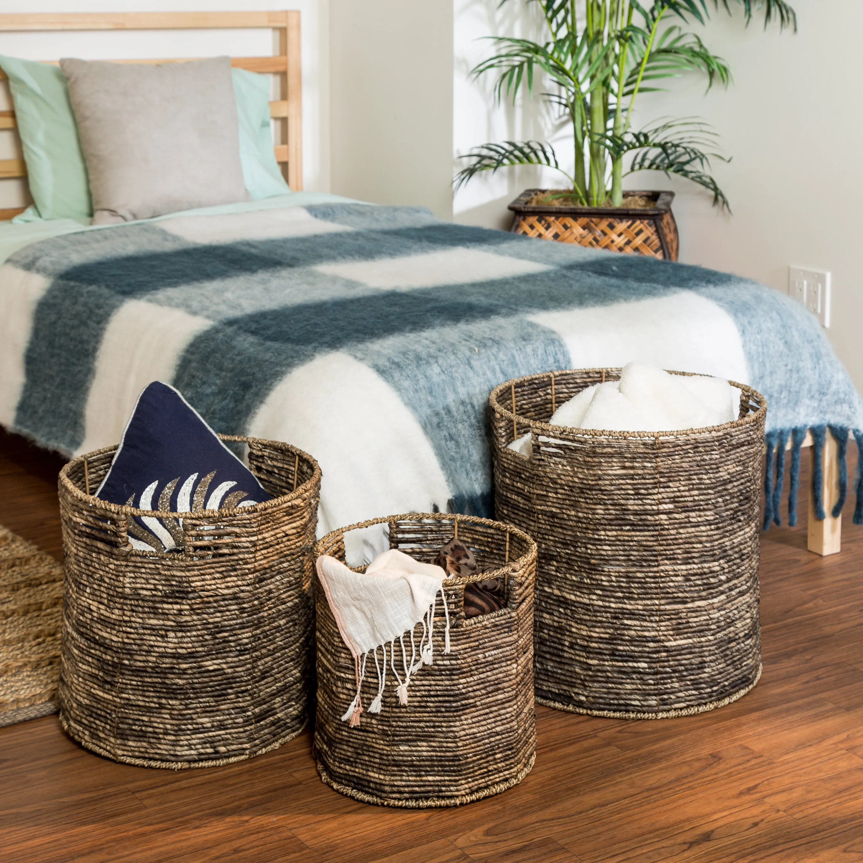 Brown Maize Woven Round Nesting Baskets (Set of 3)