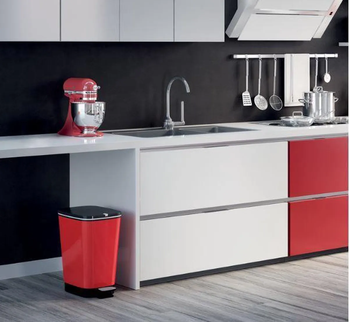 Curver Chic 35L Pedal Bin  - Red