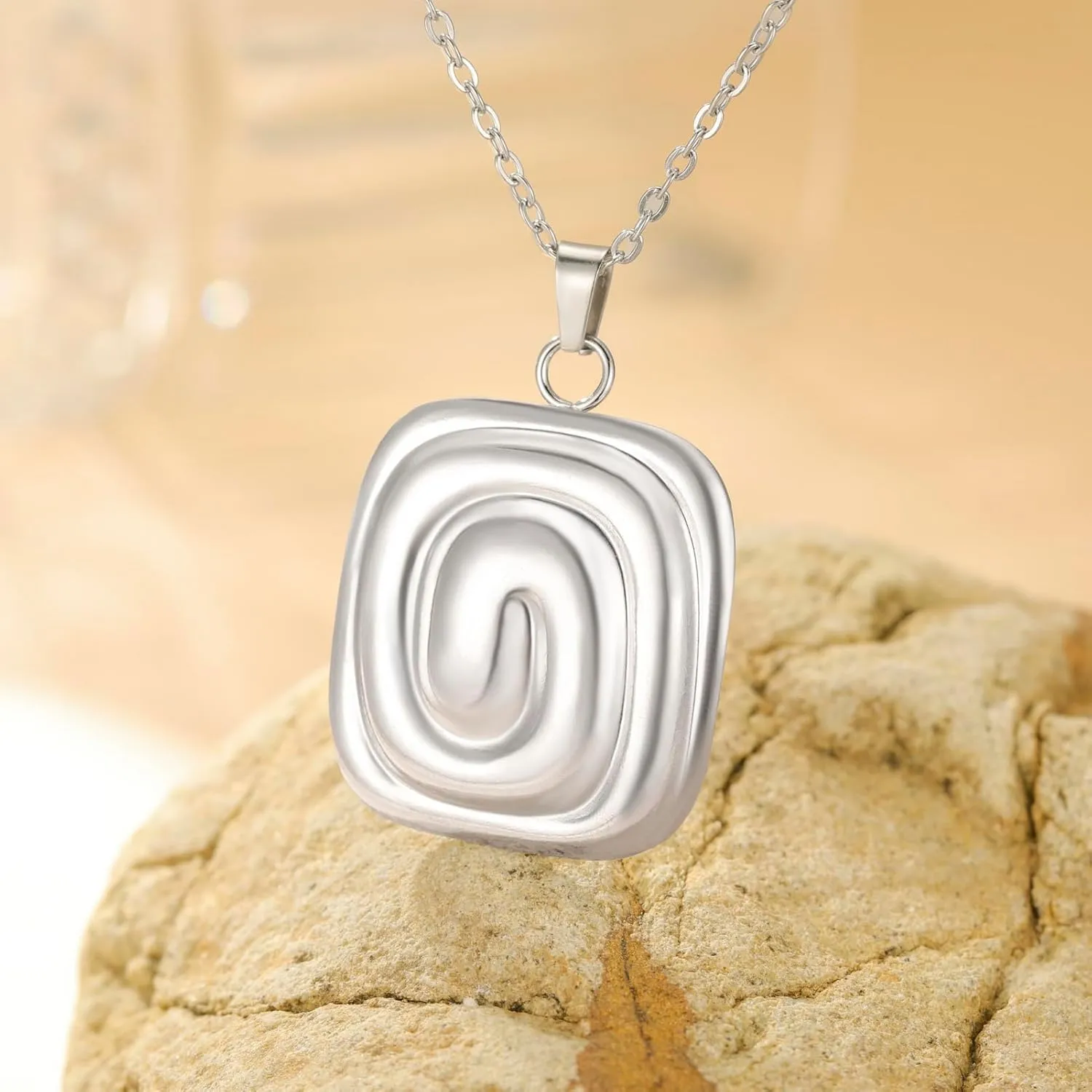 Deign Stainless Steel Square Geometric Spiral Textured Necklace Popular Jewelry For Women