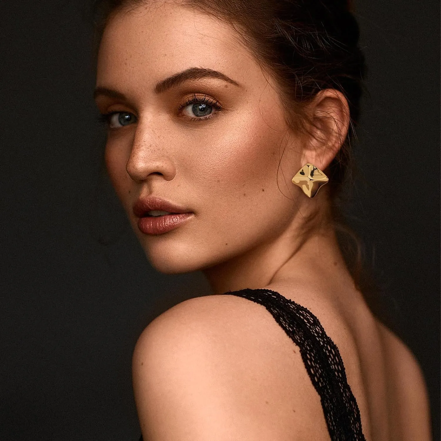 Gold Geometric Stud Earrings Chunky Statement Earrings for Women Irregular Crumpled Square Half-ball Triangle Heart Stud Earrings Jewelry Gifts
