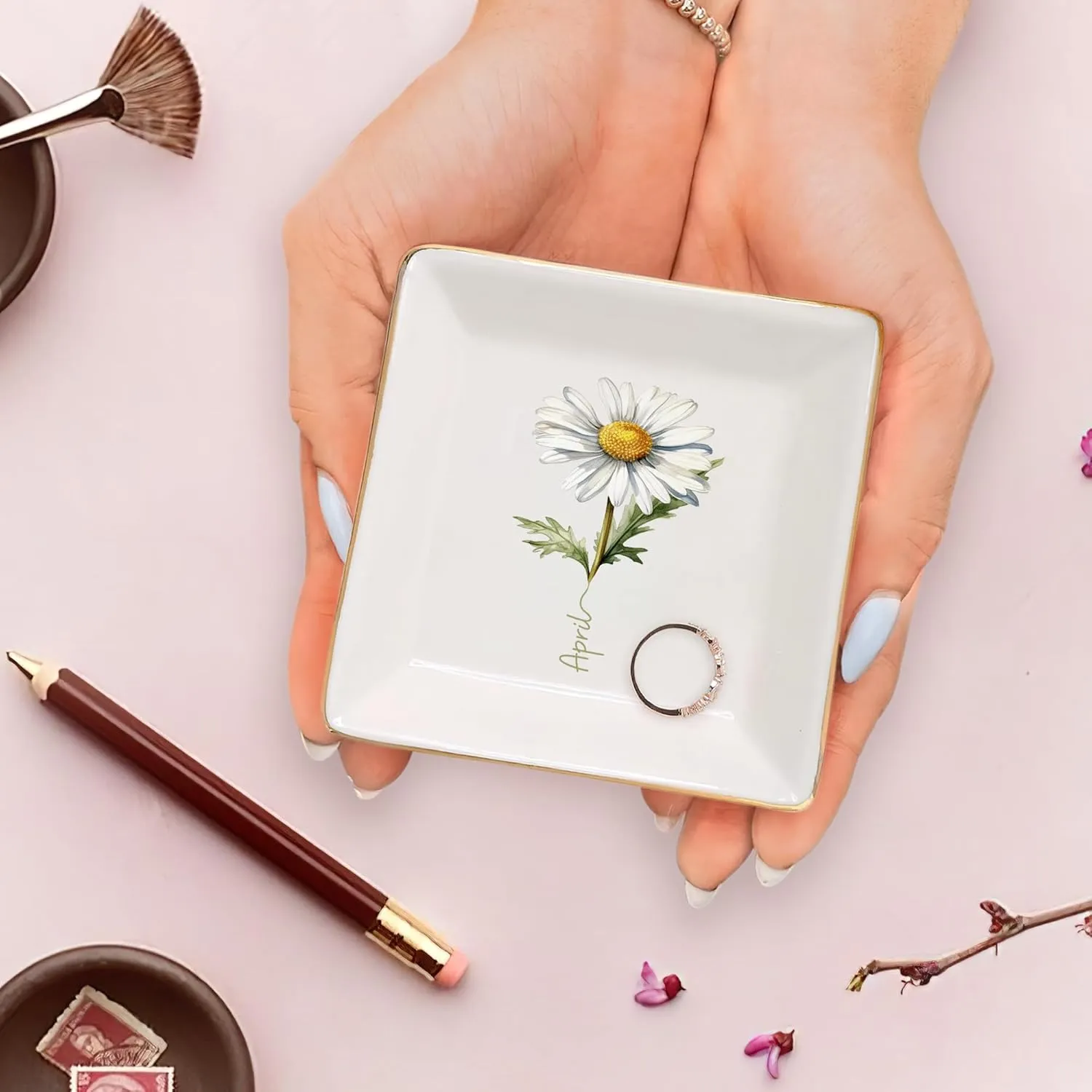 Gossby Personalized Jewelry Tray - Gift for Women, Mom, Friend with Birth Month Flower, Name - Ceramic Trinket Tray, Dish, Plate for Ring, Earring, Bracelet - Gift Mothers Day, Birthday, Christmas V1