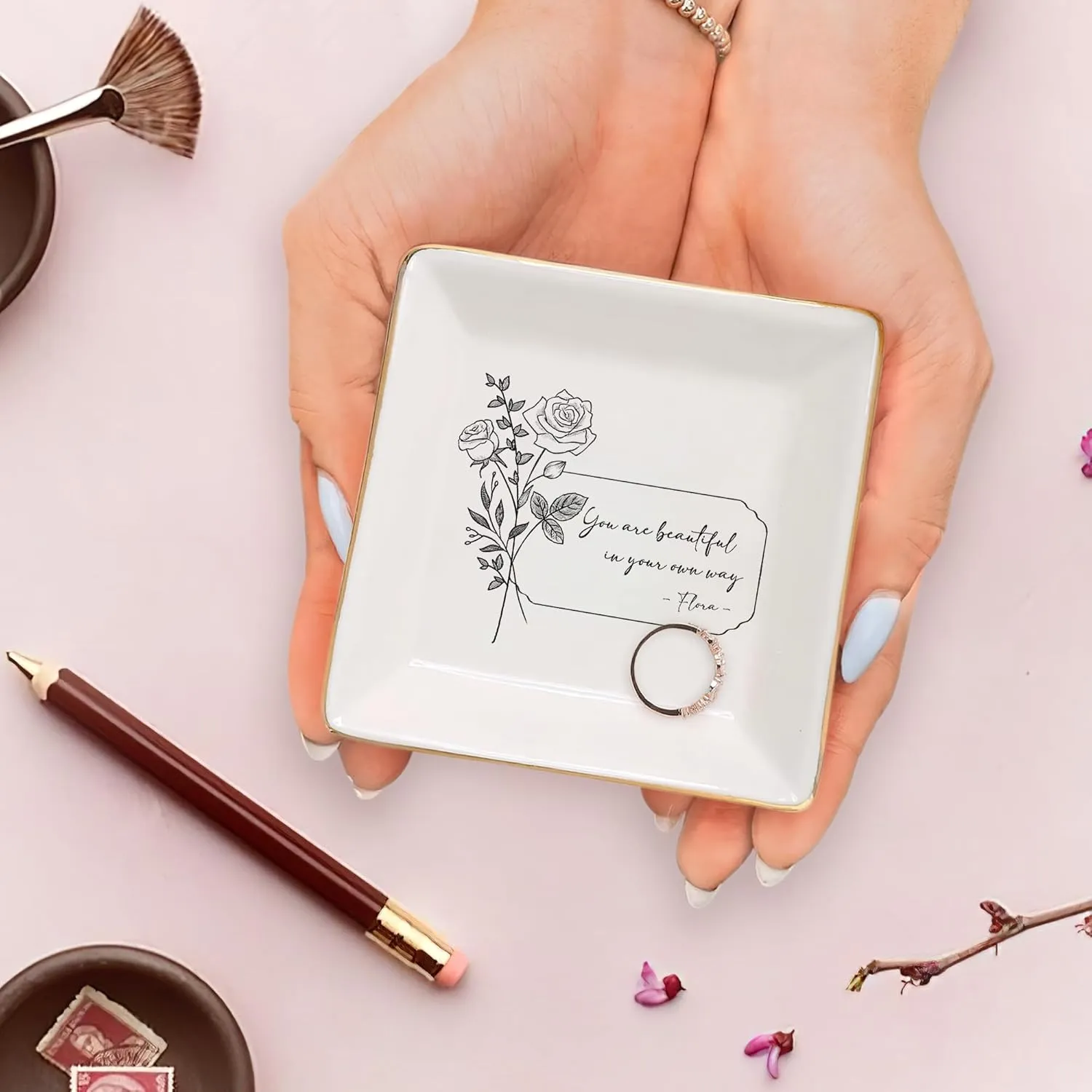 Gossby Personalized Jewelry Tray - Gift for Women Mom Friend with Birth Month Flower Name - Ceramic Trinket Tray Dish Plate for Ring Earring Bracelet - Gift Mothers Day Birthday Christmas V3