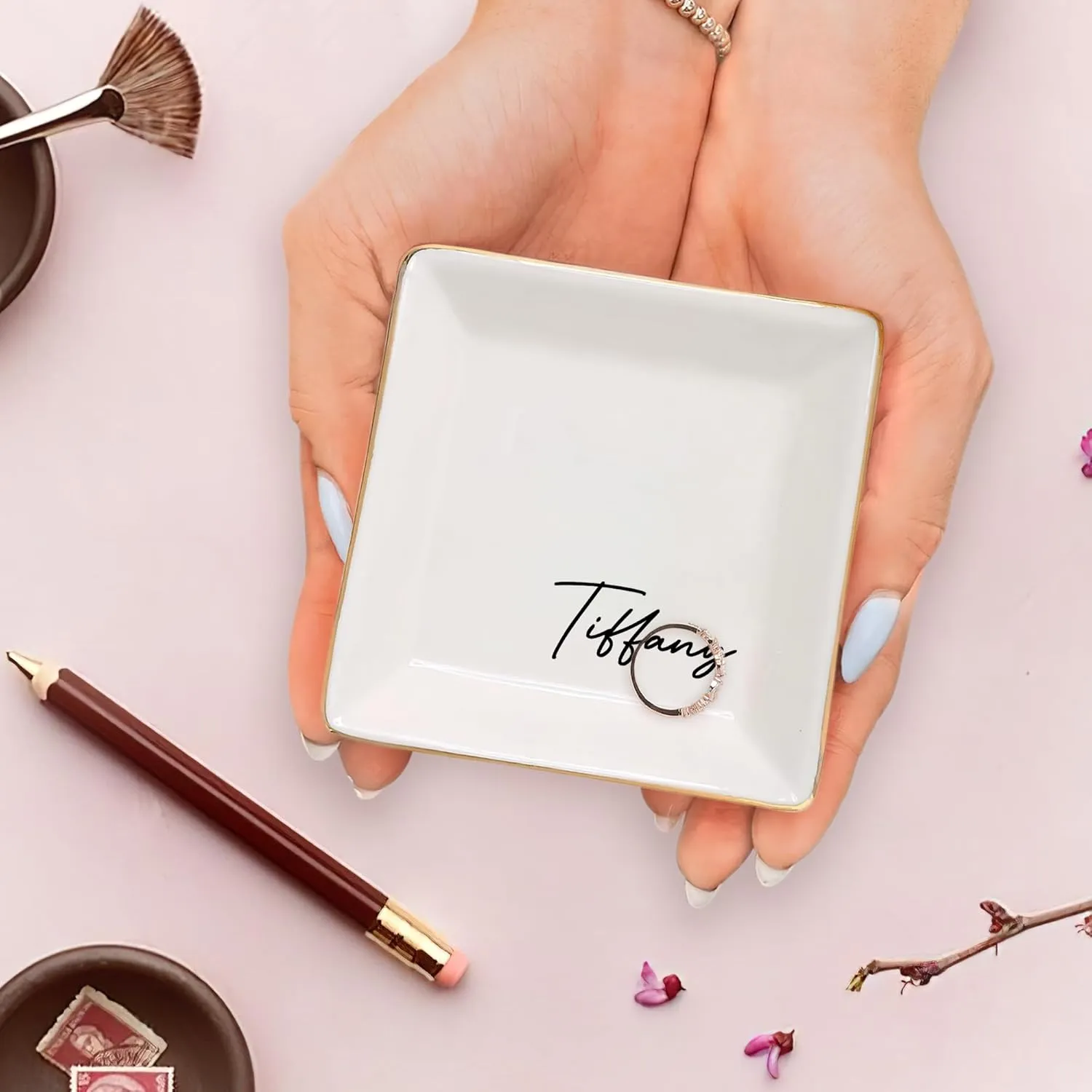 Gossby Personalized Jewelry Tray - Gift for Women Mom Friend with Name - White Ceramic Trinket Tray Dish Plate for Ring Earring Bracelet - Custom Gift Mothers Day Birthday Christmas
