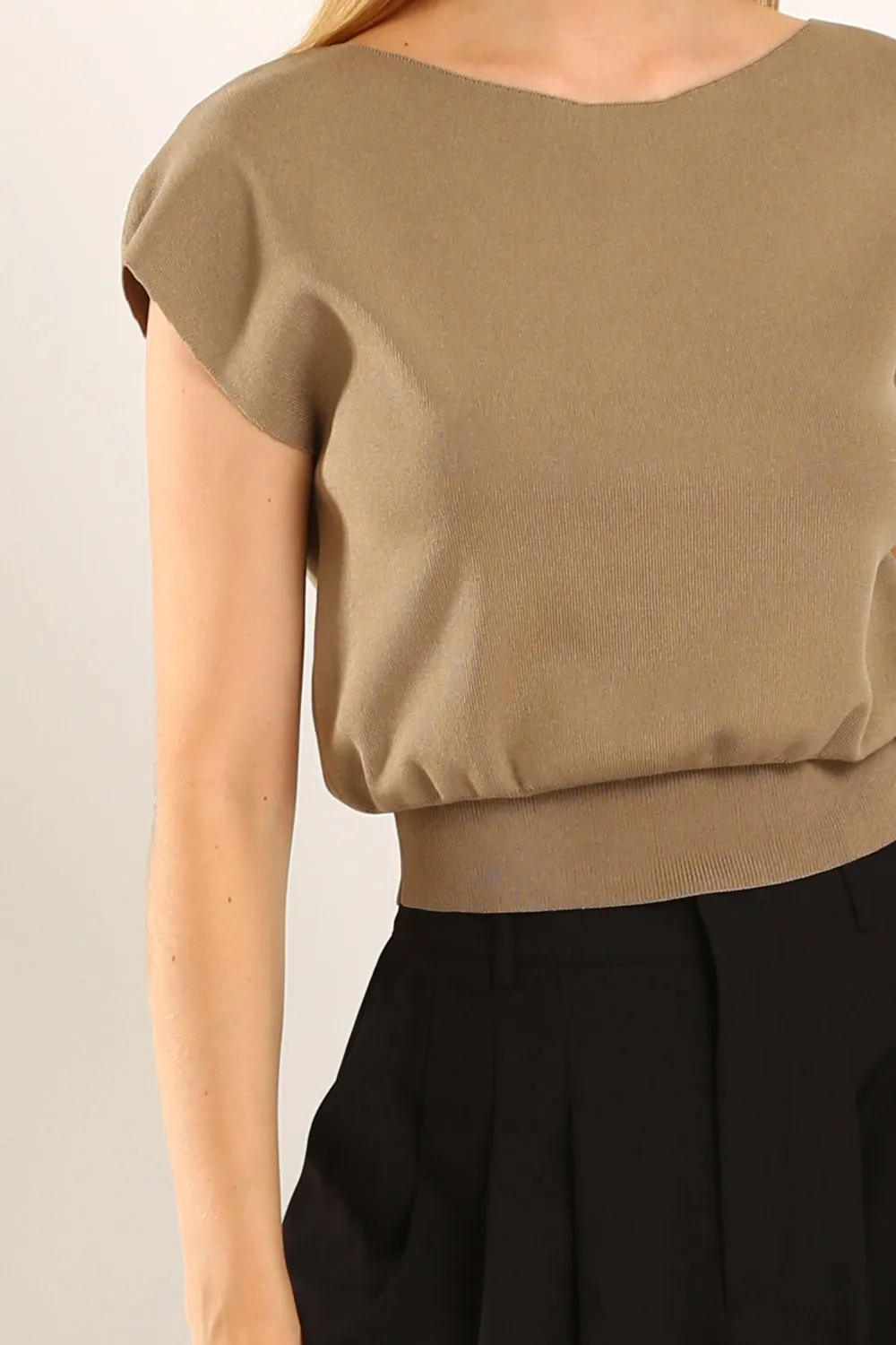 Graciela V-Slit Knit Top in Coffee