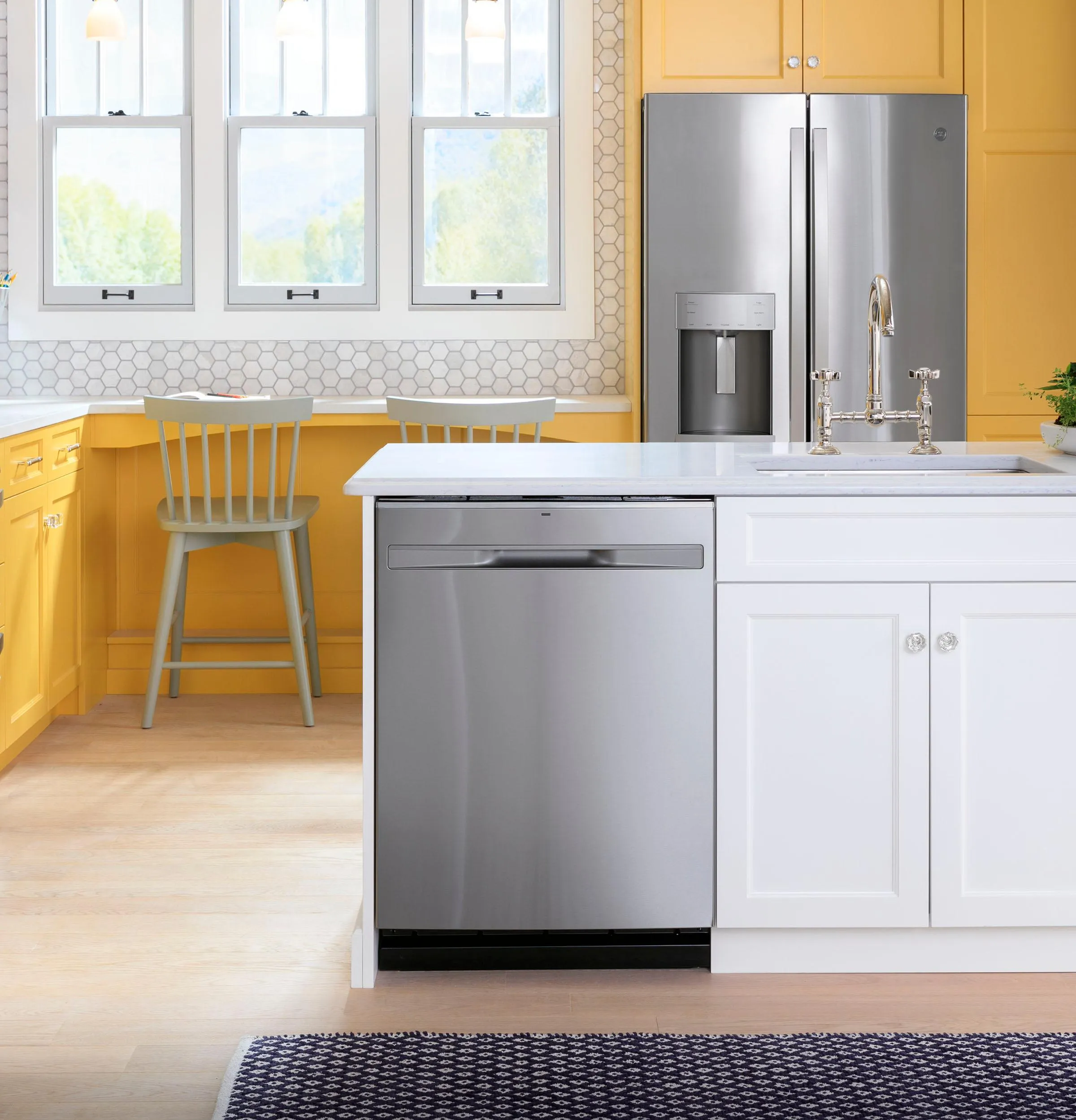 GYE22GYNFS GE® ENERGY STAR® 22.1 Cu. Ft. Counter-Depth Fingerprint Resistant French-Door Refrigerator
