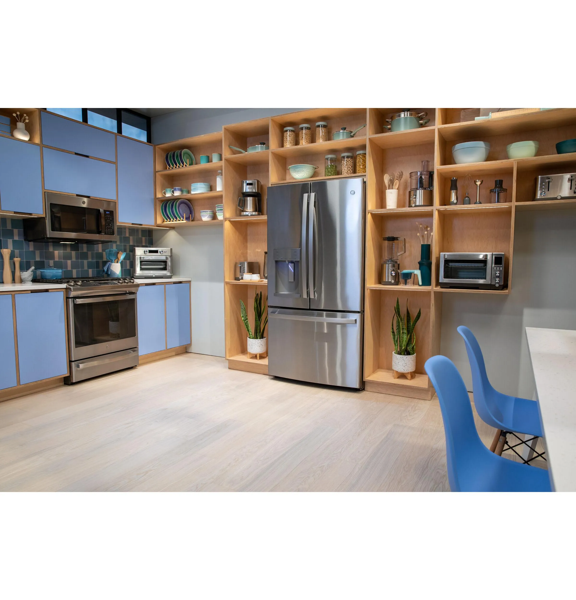 GYE22GYNFS GE® ENERGY STAR® 22.1 Cu. Ft. Counter-Depth Fingerprint Resistant French-Door Refrigerator