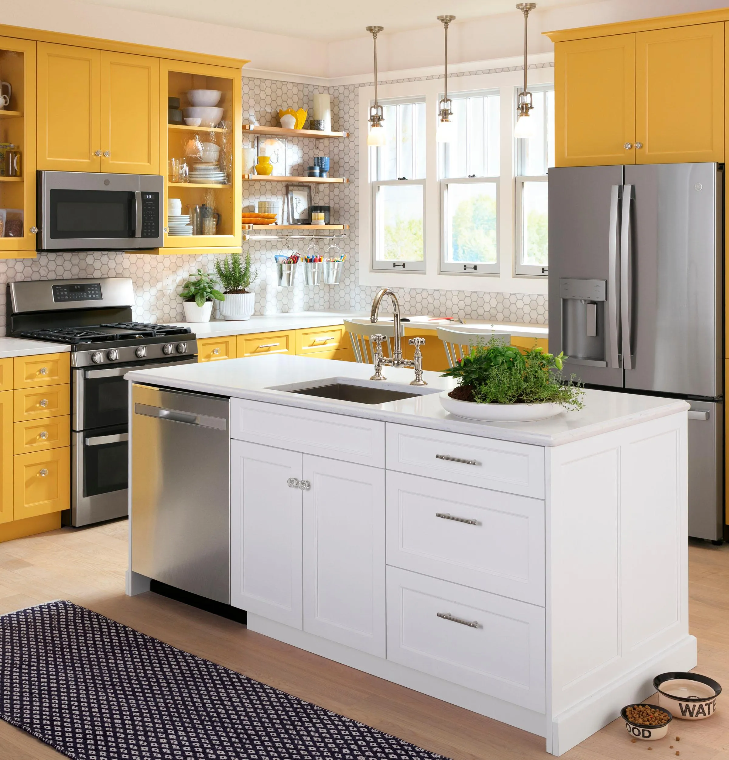 GYE22GYNFS GE® ENERGY STAR® 22.1 Cu. Ft. Counter-Depth Fingerprint Resistant French-Door Refrigerator