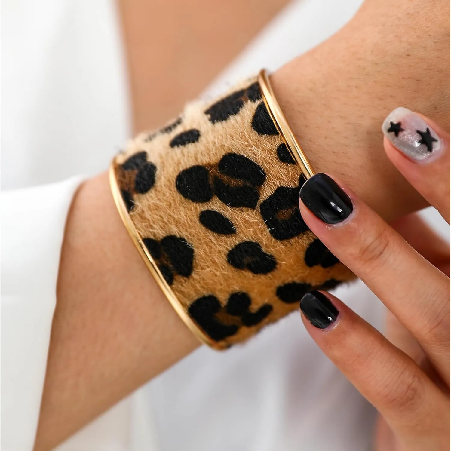 Long tiantian Leopard Bangles for Women Bangle Bracelets Chunky Bangles Bracelets Non Tarnish Gold/Silver Bracelet for Women Trendy Jewelry Gifts