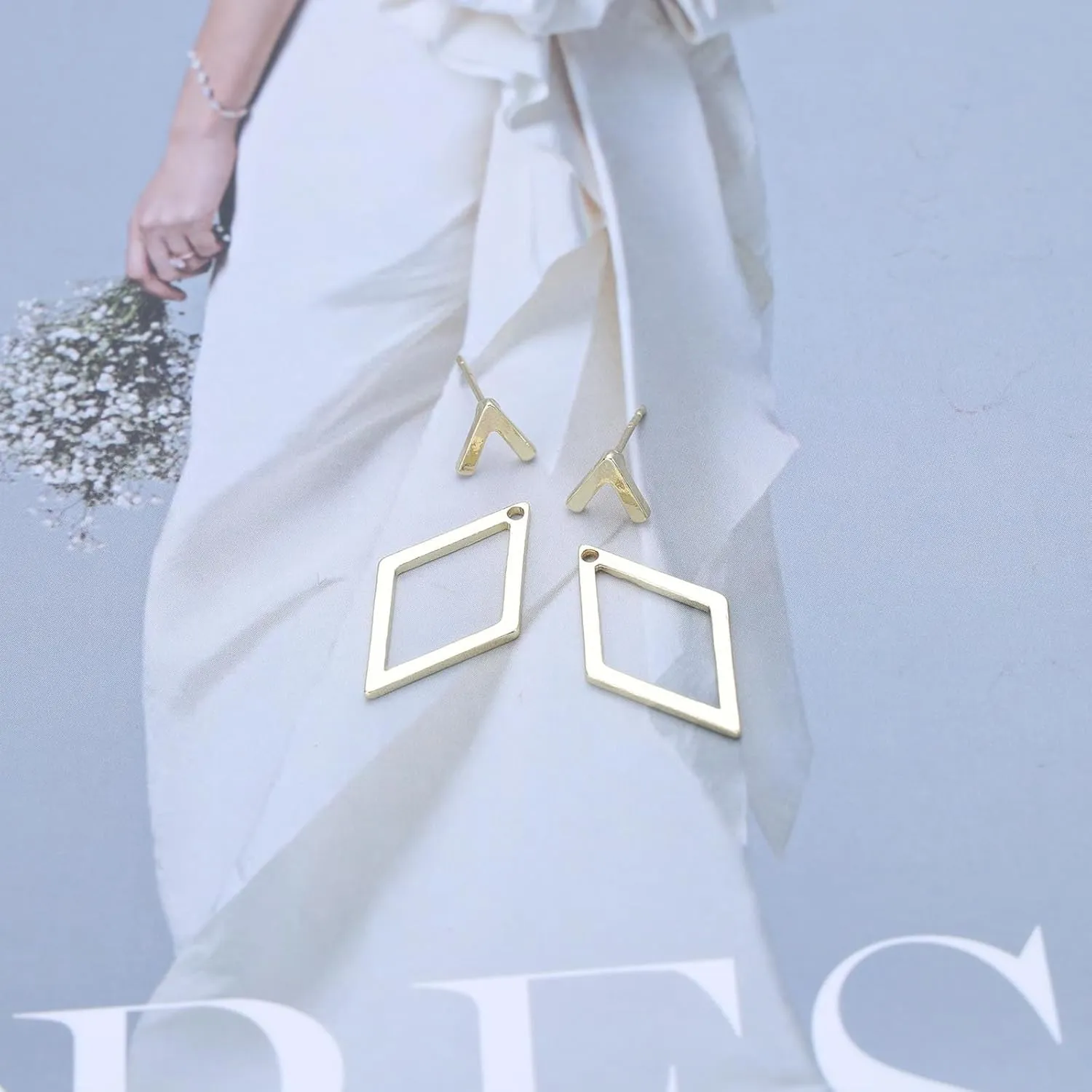Minimalist Gold Ear Jacket Earrings Rhombus Geometric Ear Studs Hollow Square Front Back Earrings Open Rhombus Earring Jewelry for Women(Gold Geometric 1)