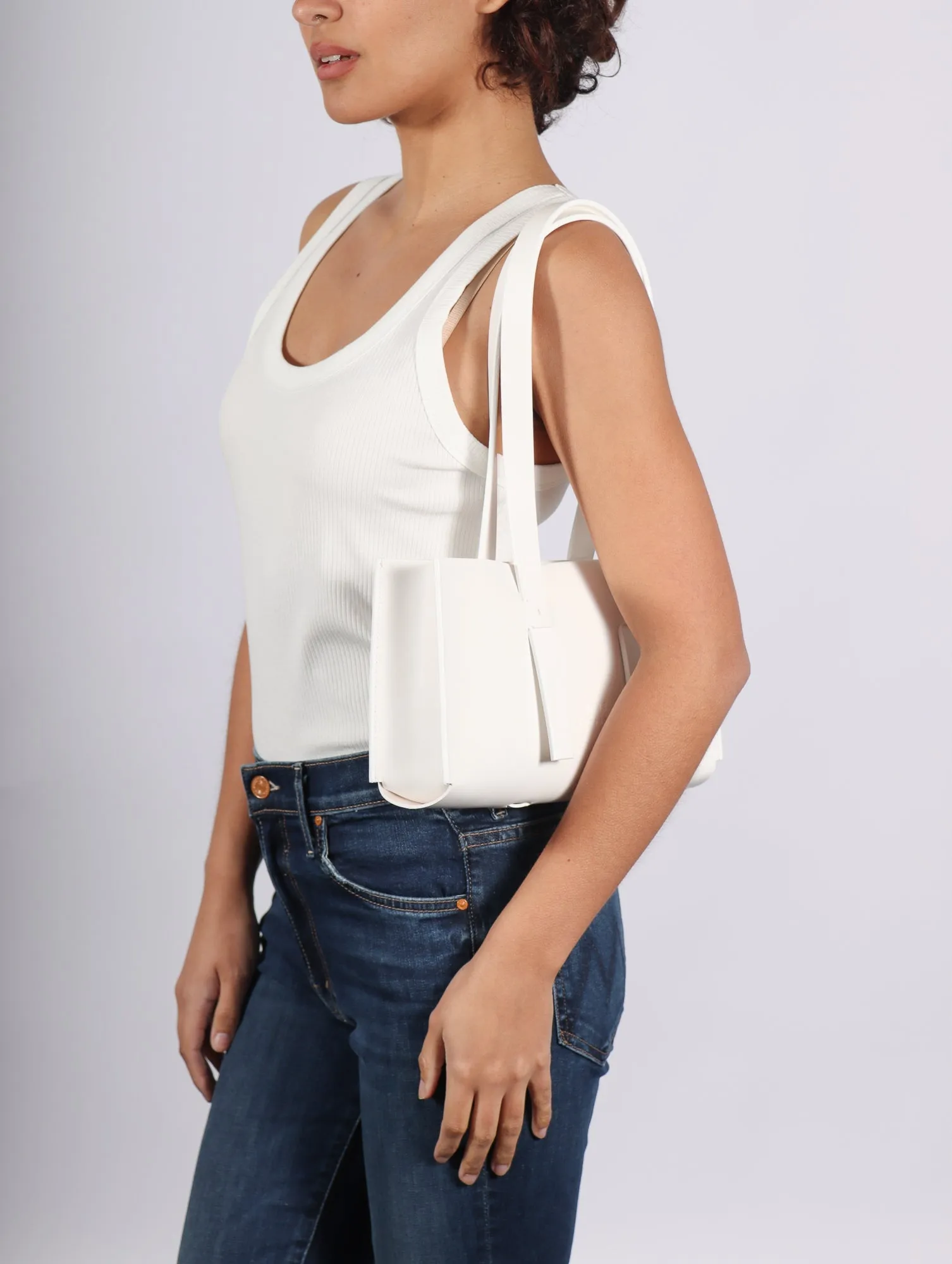 Orizzontale Shoulder Bag in White by Arrhe Studio