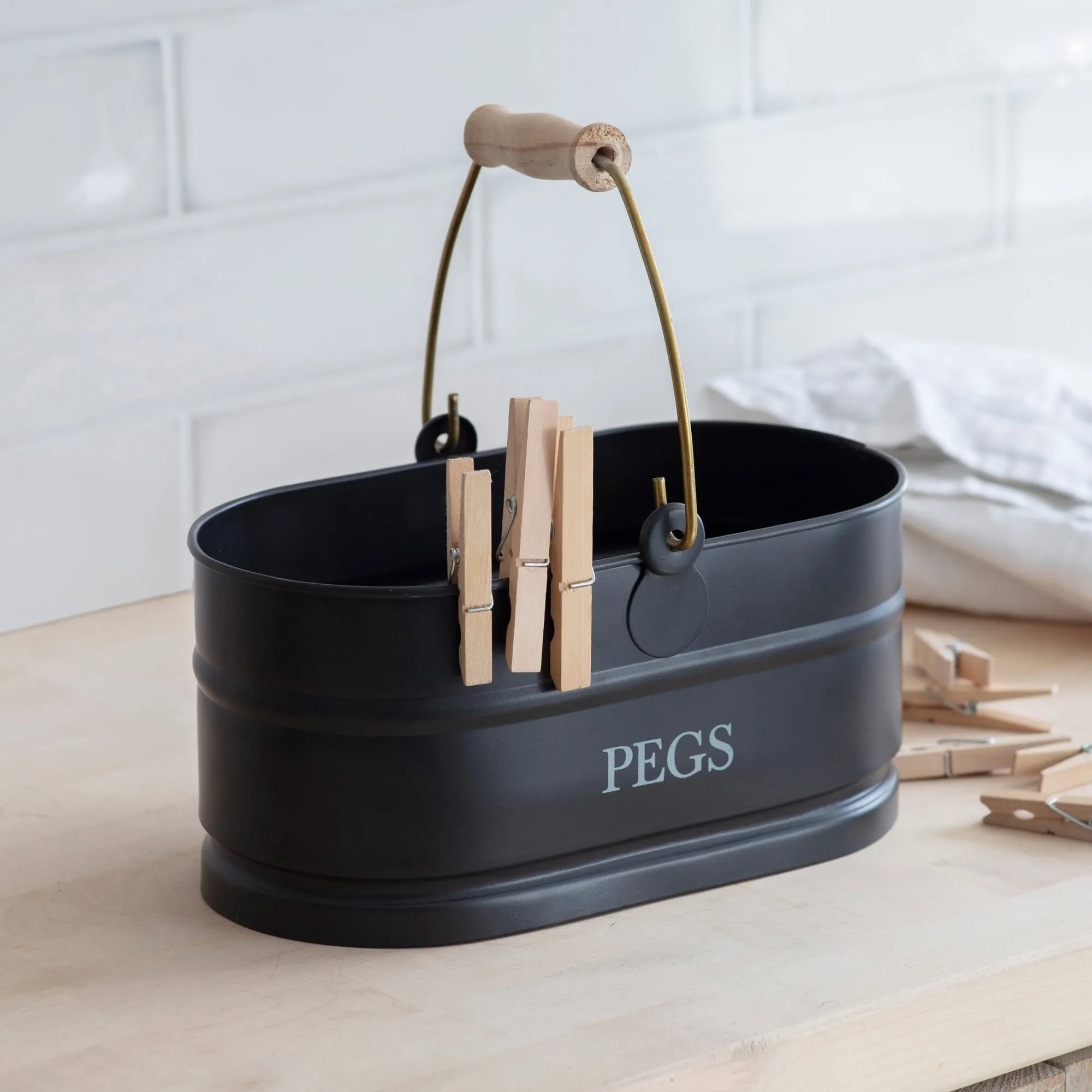 Steel Peg Bucket