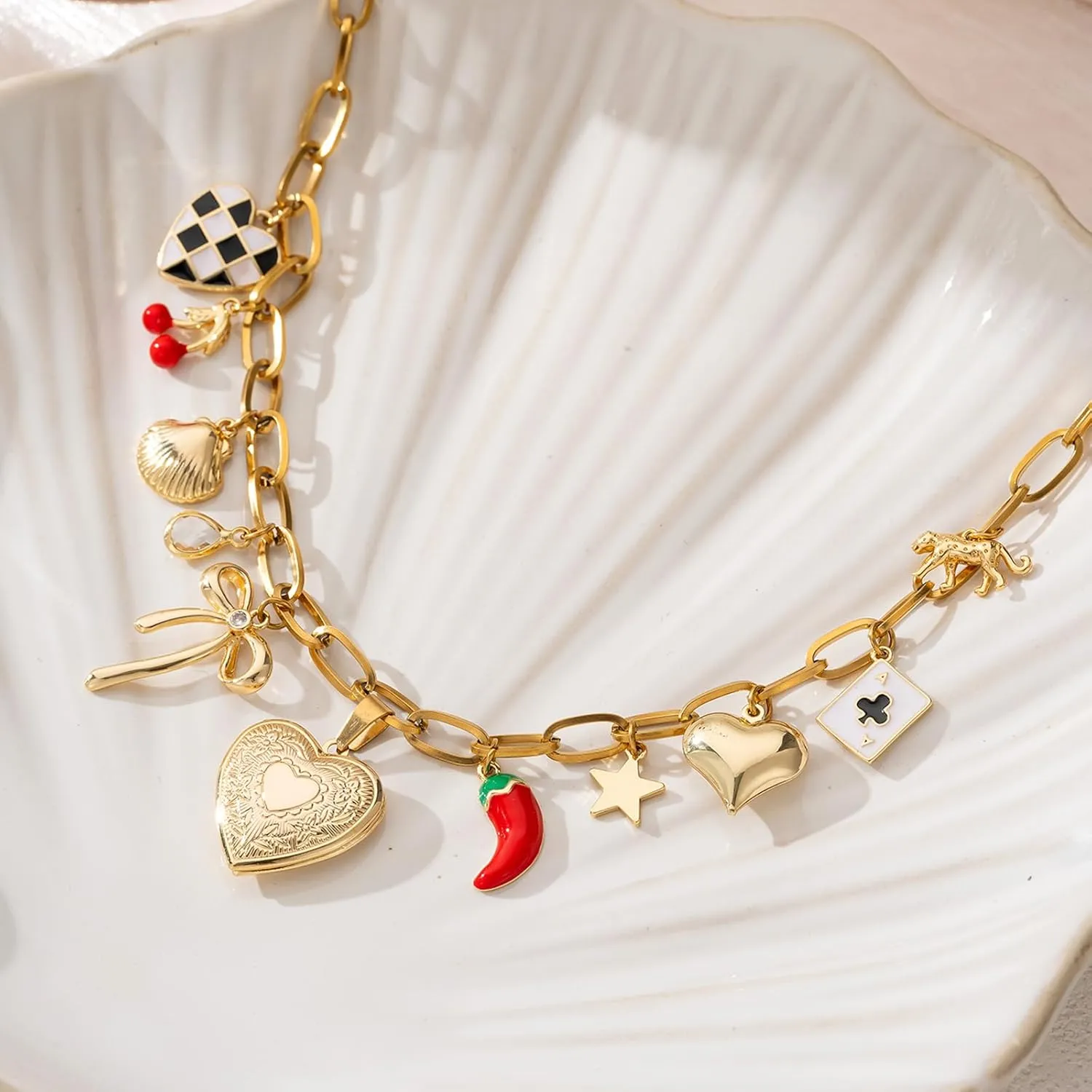 Trendy Stainless Steel Gold Plated Charm Necklace with Heart Pearl Pepper Conch Ceramic Pendant Necklace for Women Collares Chokers Jewelry