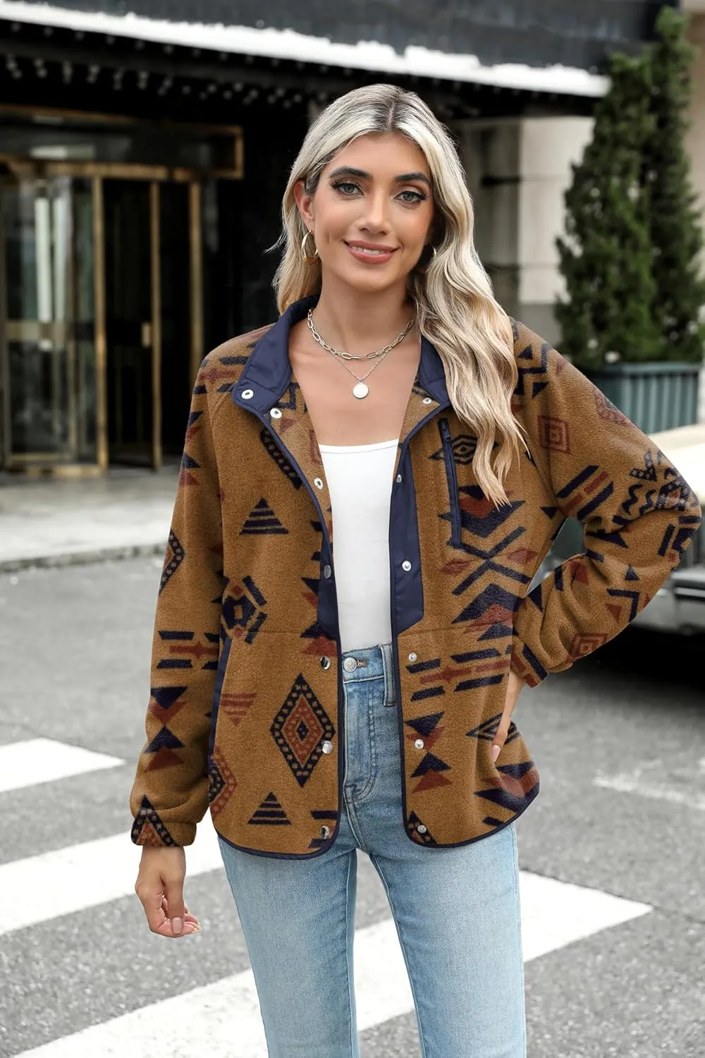 Zeagoo Women's Cozy Fleece Jacket Western Aztec Print Button Down Coat with Pockets Casual Warm Outwear 2024