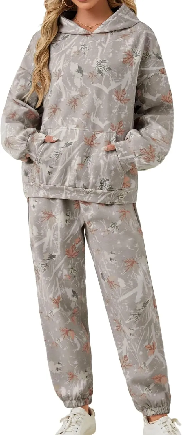 ZWRXW Camo Sweatsuits Women 2 Piece Outfit Lounge Set Maple Leaf Print Oversized Hoodie Camo Sweatpants Set Casual Tracksuit